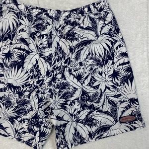 VINEYARD VINES MENS SWIM TRUNKS BATHING SUIT NAVY BLUE WHITE PALM FLORAL MEDIUM